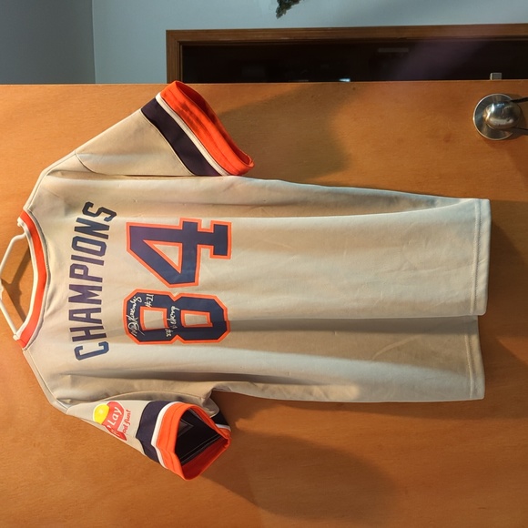 Willie Hernandez autographed Detroit Tigers baseball jersey (size XL) - Picture 8 of 8